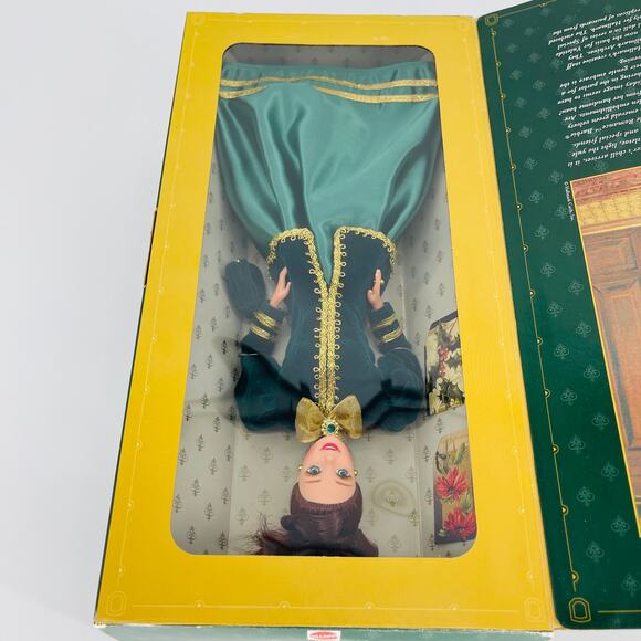 Yuletide Romance Hallmark Special Edition Mattel Barbie Doll - NRFB/NIB - Picture 11 of 16